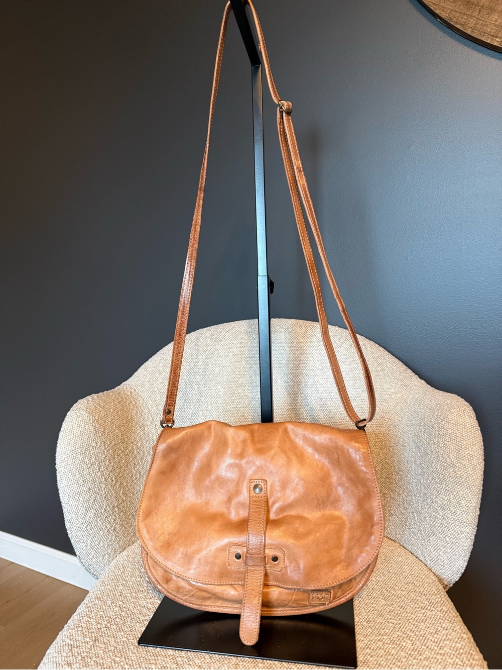 Bed Stu Sequoia Tan Leather Crossbody Bag. Does have flaws,see pictures.